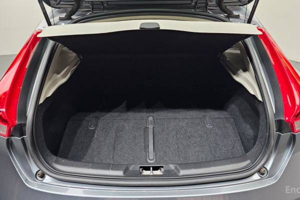 2016 Volvo V40 с пробегом 53 380 км