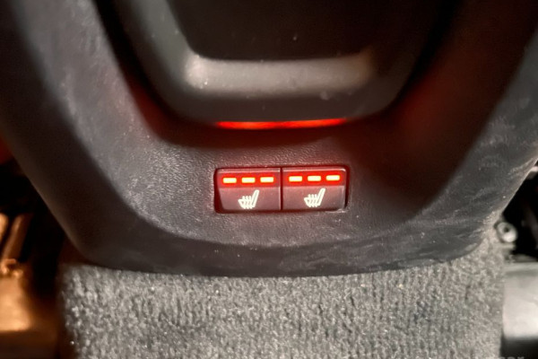 2018 Volvo V40 с пробегом 15 000 км