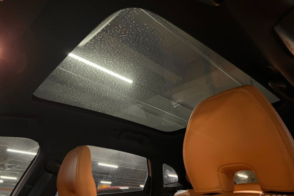 2018 Volvo V40 с пробегом 15 000 км