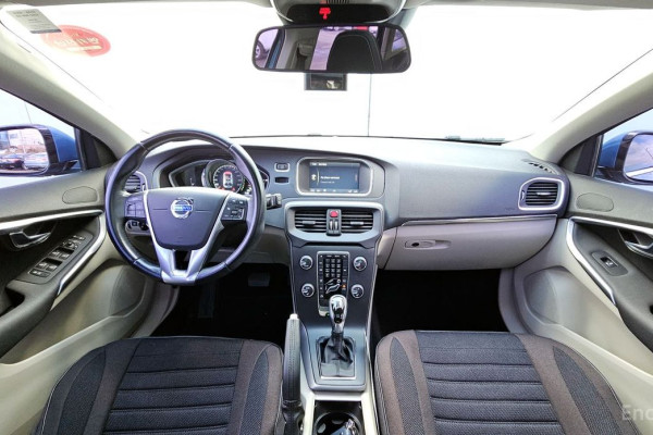 2014 Volvo V40 с пробегом 106 061 км