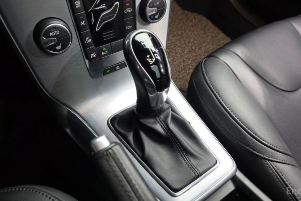 2018 Volvo V40 с пробегом 45 113 км