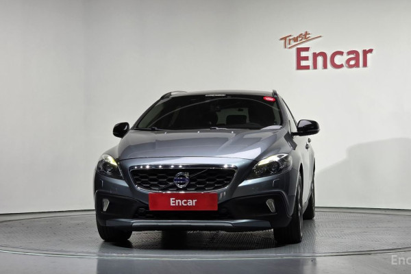 2016 Volvo V40 с пробегом 140 255 км