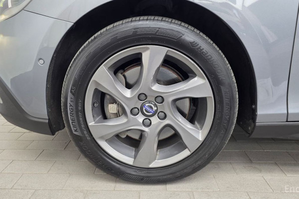 2016 Volvo V40 с пробегом 140 255 км