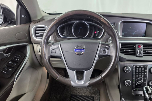 2016 Volvo V40 с пробегом 140 255 км