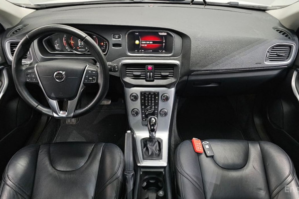 2018 Volvo V40 с пробегом 62 973 км