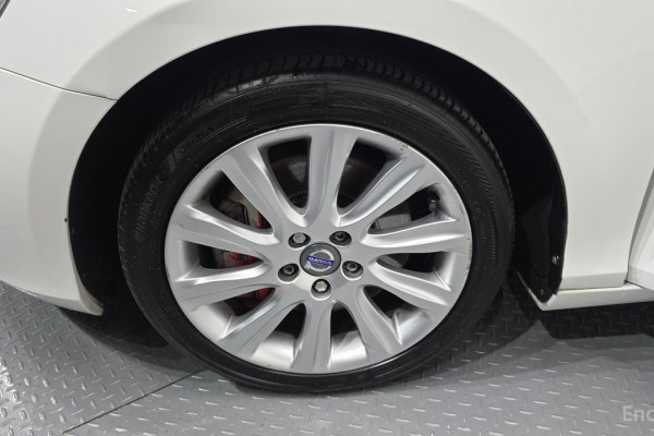 2013 Volvo V40 с пробегом 279 246 км