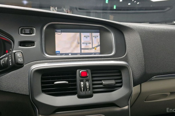 2013 Volvo V40 с пробегом 279 246 км