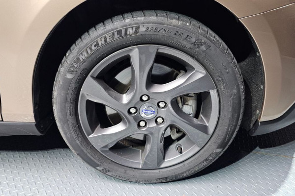 2013 Volvo V40 с пробегом 112 468 км