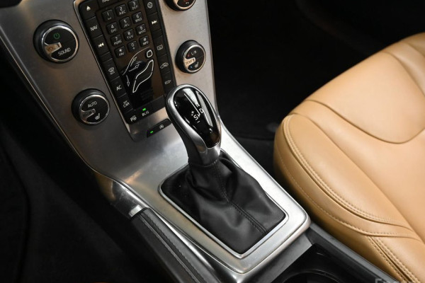 2017 Volvo V40 с пробегом 99 236 км