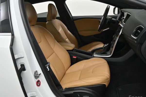 2017 Volvo V40 с пробегом 99 236 км