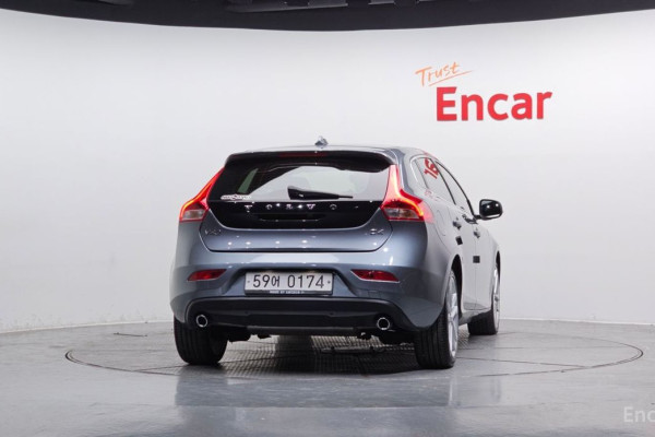 2016 Volvo V40 с пробегом 53 380 км