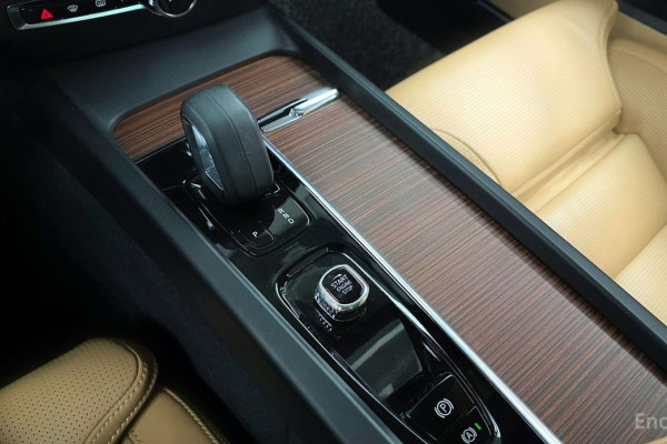 2022 Volvo V60 Cross Country с пробегом 36 152 км