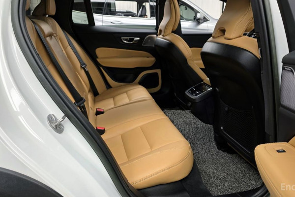 2022 Volvo V60 Cross Country с пробегом 36 152 км