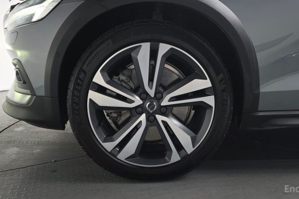 2021 Volvo V60 Cross Country с пробегом 72 371 км
