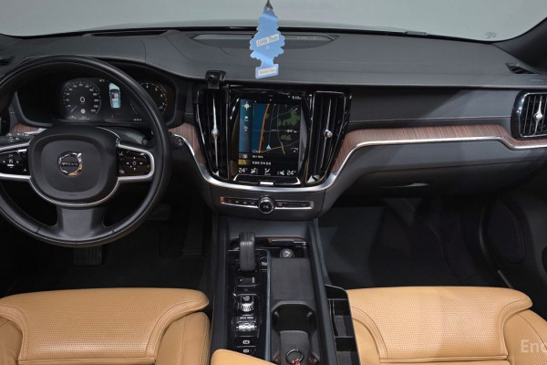 2021 Volvo V60 Cross Country с пробегом 72 371 км