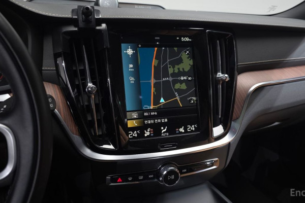 2021 Volvo V60 Cross Country с пробегом 72 371 км