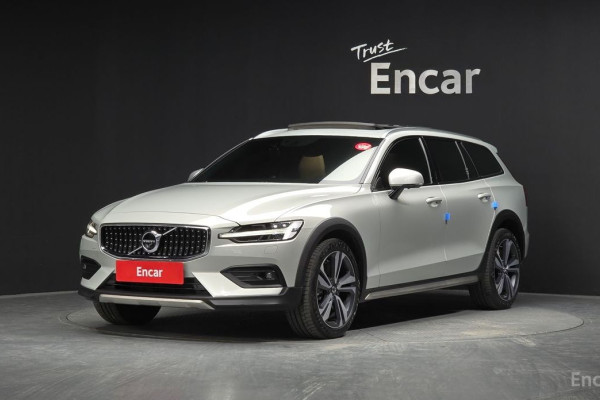 2021 Volvo V60 Cross Country с пробегом 66 212 км