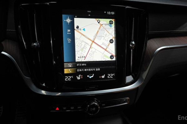 2021 Volvo V60 Cross Country с пробегом 66 212 км