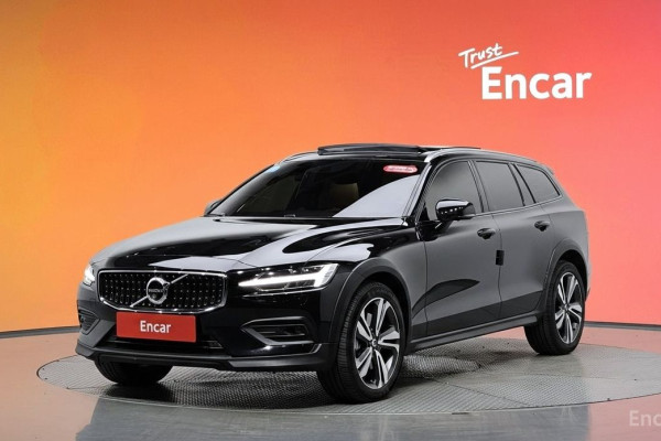 2021 Volvo V60 Cross Country с пробегом 48 804 км