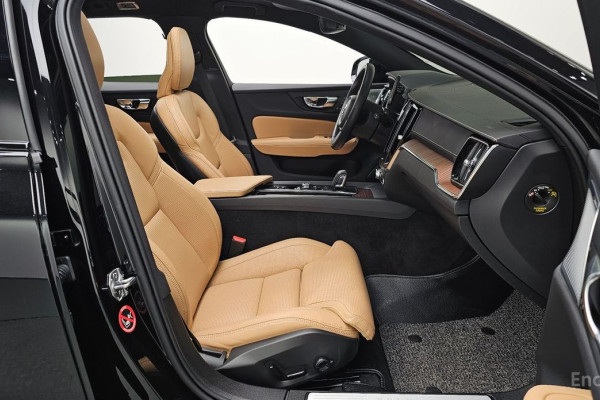 2021 Volvo V60 Cross Country с пробегом 48 804 км