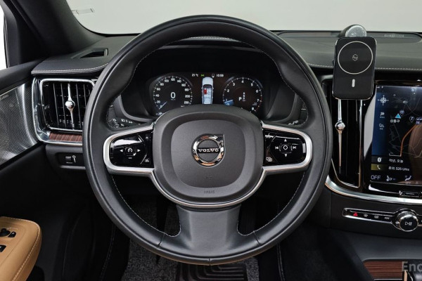 2021 Volvo V60 Cross Country с пробегом 48 804 км