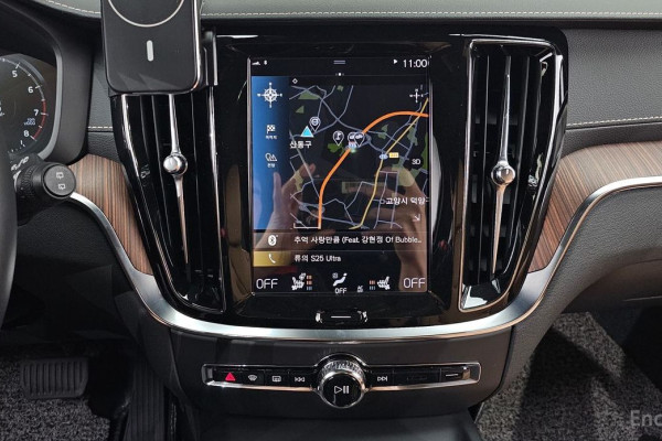 2021 Volvo V60 Cross Country с пробегом 48 804 км