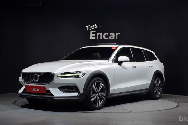 2019 Volvo V60 Cross Country с пробегом 38 332 км