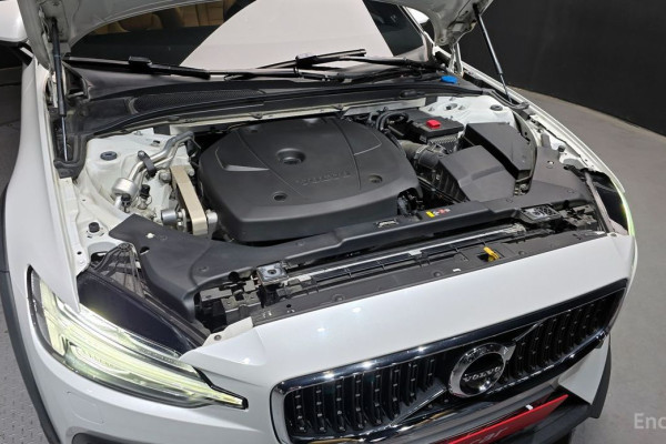 2019 Volvo V60 Cross Country с пробегом 38 332 км