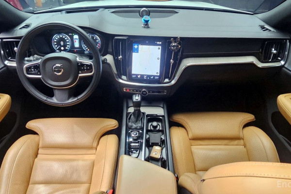 2019 Volvo V60 Cross Country с пробегом 38 332 км