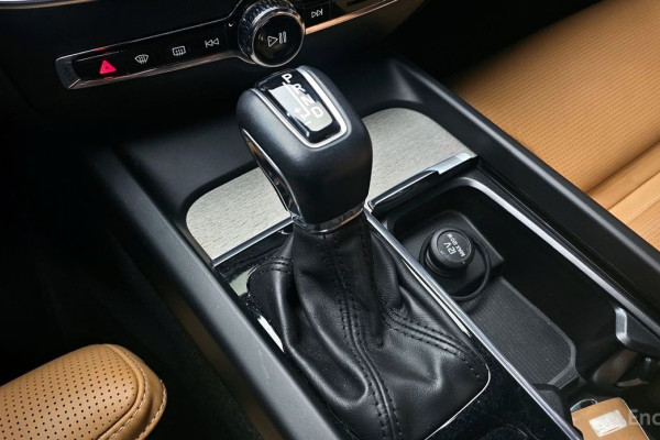 2019 Volvo V60 Cross Country с пробегом 38 332 км