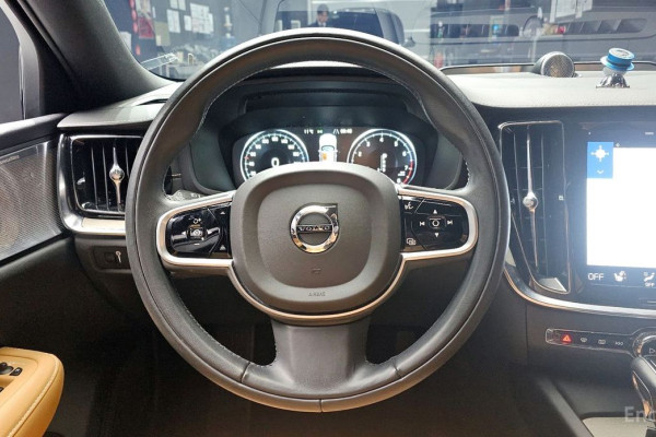 2019 Volvo V60 Cross Country с пробегом 38 332 км