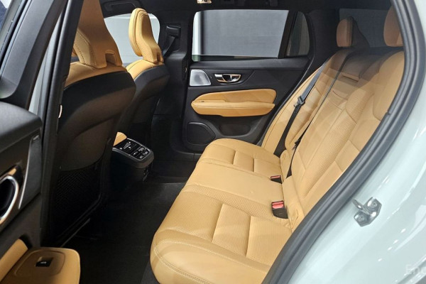 2019 Volvo V60 Cross Country с пробегом 38 332 км