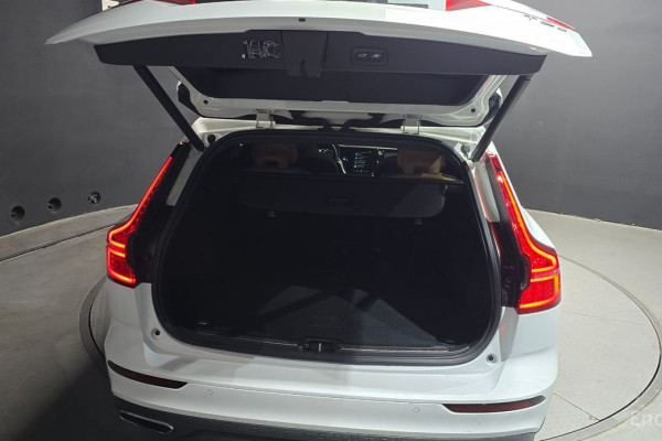 2019 Volvo V60 Cross Country с пробегом 38 332 км