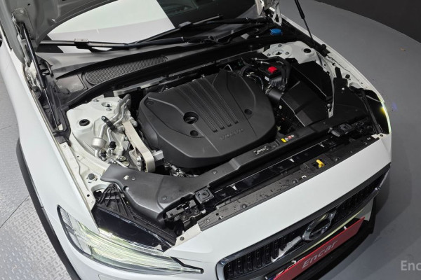 2021 Volvo V60 Cross Country с пробегом 73 049 км