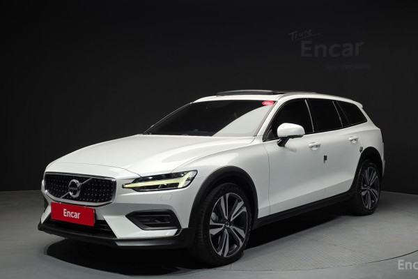 2021 Volvo V60 Cross Country с пробегом 73 049 км