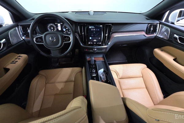 2020 Volvo V60 Cross Country с пробегом 42 894 км