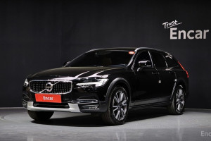 Volvo V90 Cross Country