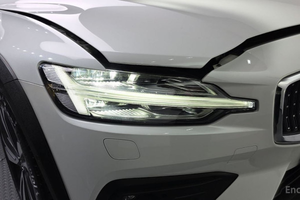 2020 Volvo V60 Cross Country с пробегом 42 894 км