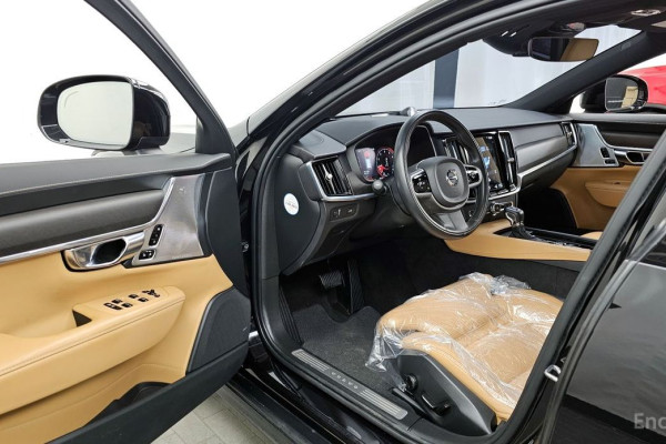 2020 Volvo V90 Cross Country с пробегом 118 536 км