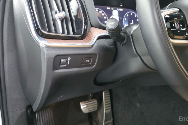 2020 Volvo V60 Cross Country с пробегом 42 894 км