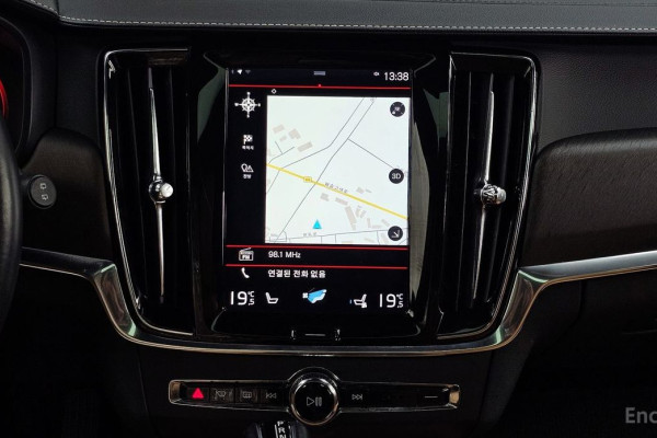 2020 Volvo V90 Cross Country с пробегом 118 536 км