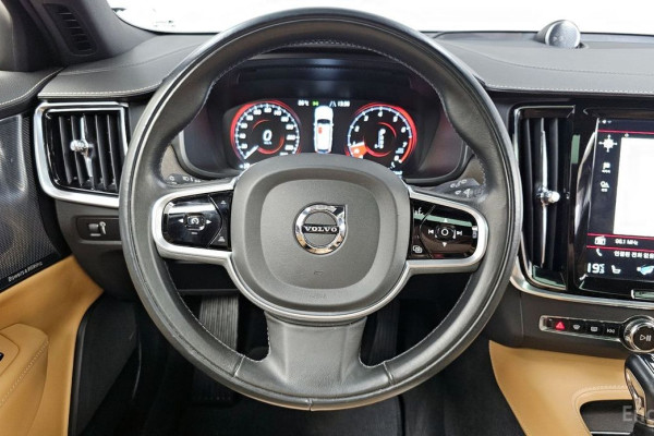 2020 Volvo V90 Cross Country с пробегом 118 536 км