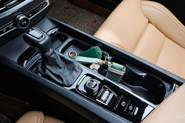 2019 Volvo V60 Cross Country с пробегом 140 485 км