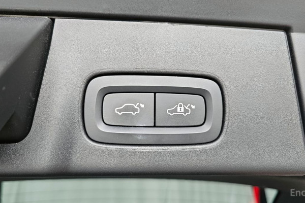 2020 Volvo V90 Cross Country с пробегом 118 536 км