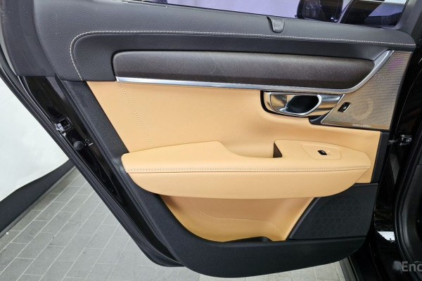 2020 Volvo V90 Cross Country с пробегом 118 536 км