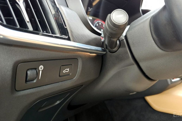 2020 Volvo V90 Cross Country с пробегом 118 536 км