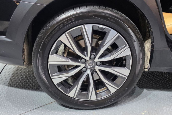 2020 Volvo V90 Cross Country с пробегом 204 946 км