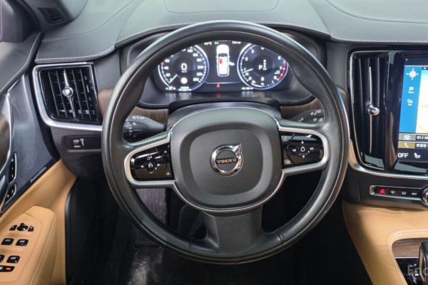 2020 Volvo V90 Cross Country с пробегом 204 946 км