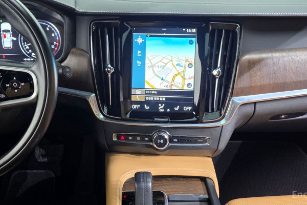 2020 Volvo V90 Cross Country с пробегом 204 946 км