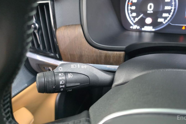 2020 Volvo V90 Cross Country с пробегом 204 946 км